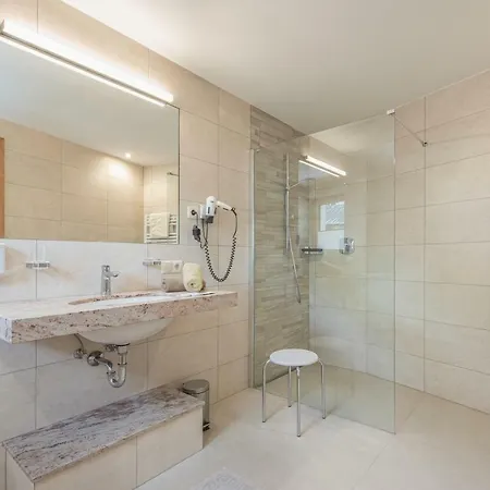 Theiner Hotel 3*